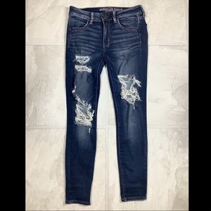 American Eagle size 4 distressed jeans